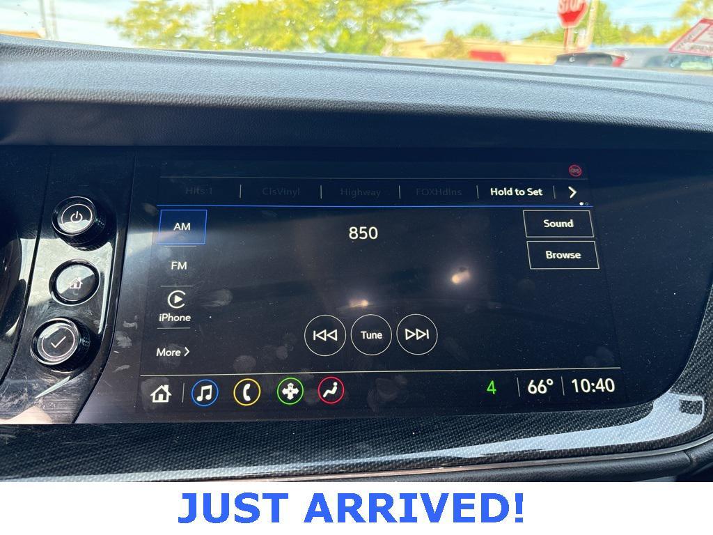 used 2023 Buick Envision car, priced at $21,998