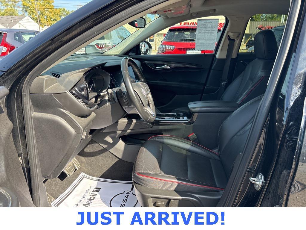 used 2023 Buick Envision car, priced at $21,998