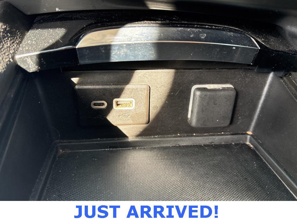 used 2023 Buick Envision car, priced at $21,998