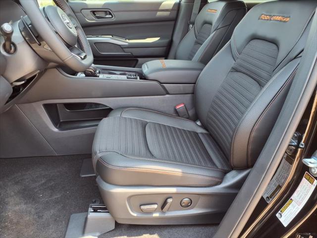 new 2025 Nissan Pathfinder car, priced at $46,595