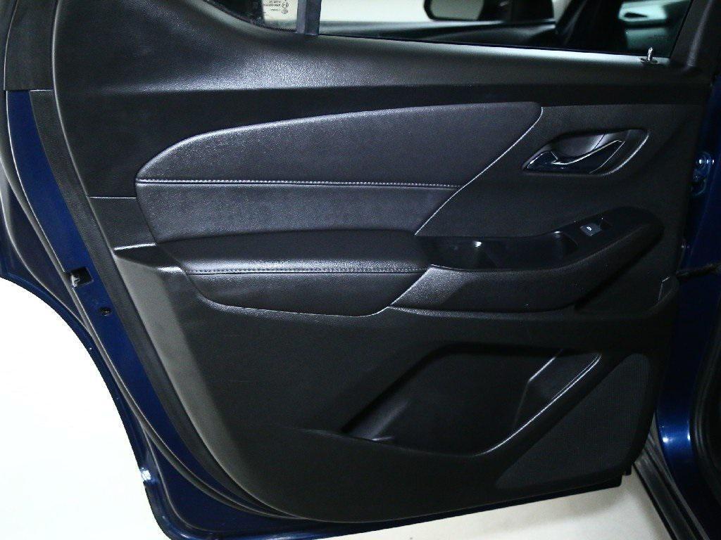 used 2023 Chevrolet Traverse car, priced at $25,329