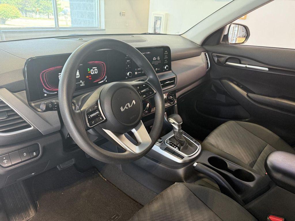 used 2024 Kia Seltos car, priced at $25,691