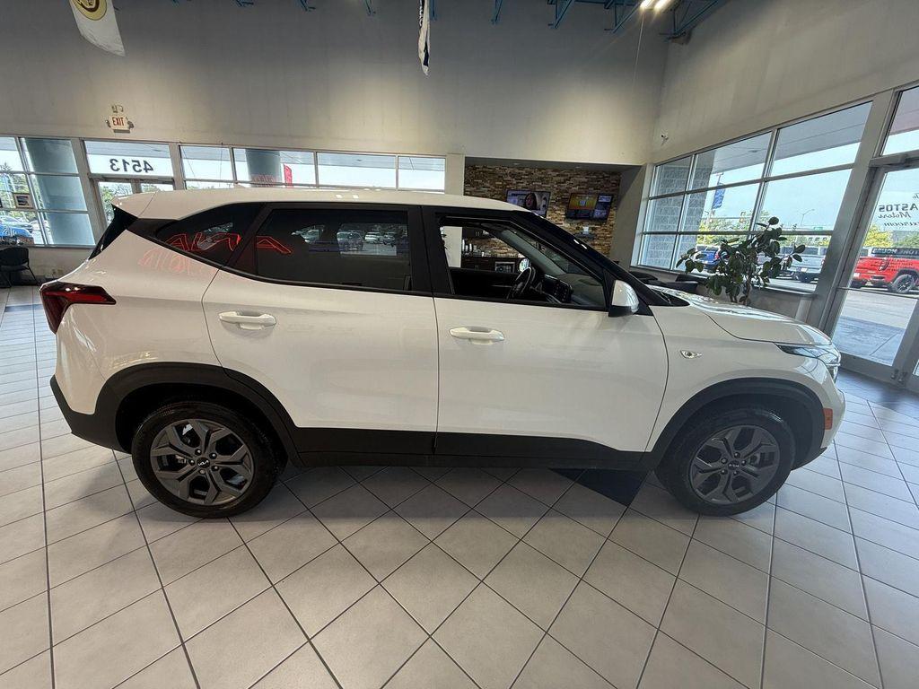 used 2024 Kia Seltos car, priced at $25,691