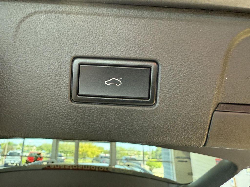 used 2021 Volkswagen Atlas car, priced at $29,491