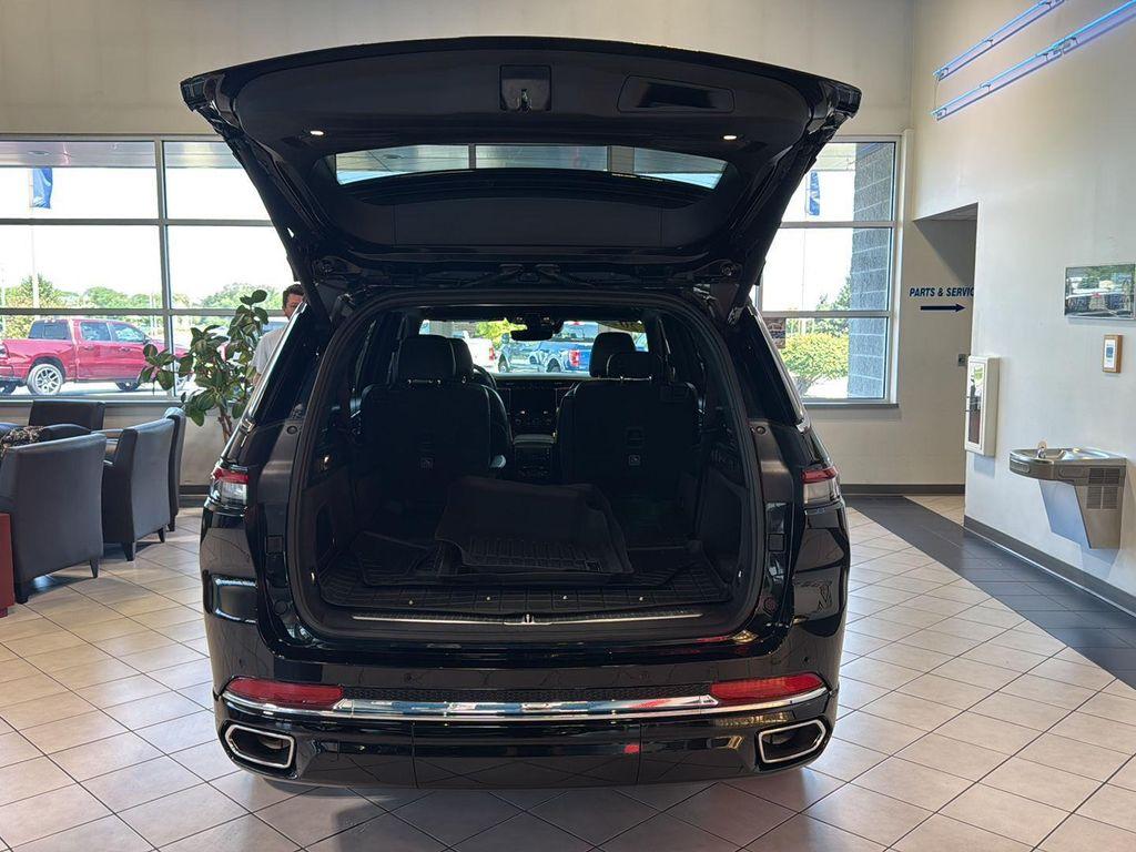 used 2022 Jeep Grand Cherokee L car, priced at $37,391