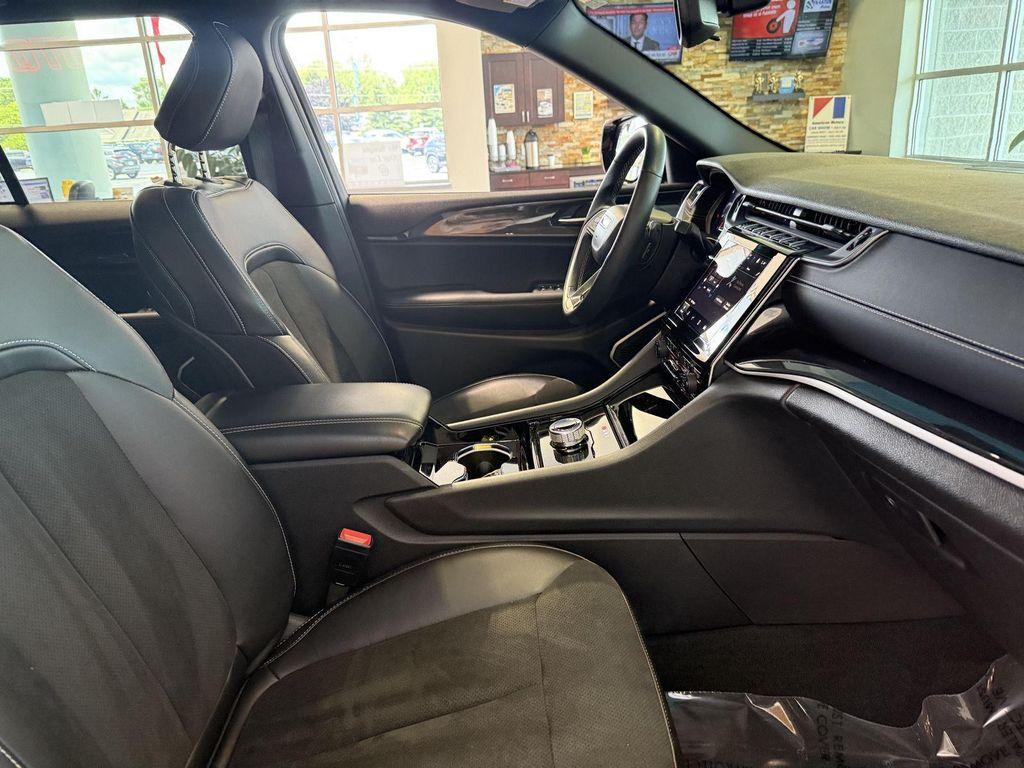 used 2022 Jeep Grand Cherokee car, priced at $36,891
