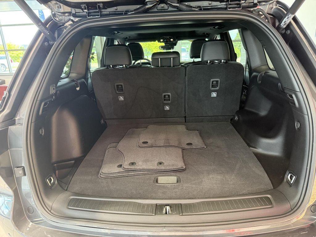 used 2022 Jeep Grand Cherokee car, priced at $36,891