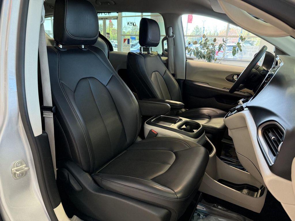 used 2023 Chrysler Pacifica car, priced at $24,891