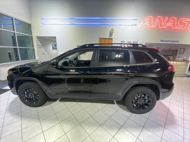 used 2023 Jeep Cherokee car, priced at $24,991