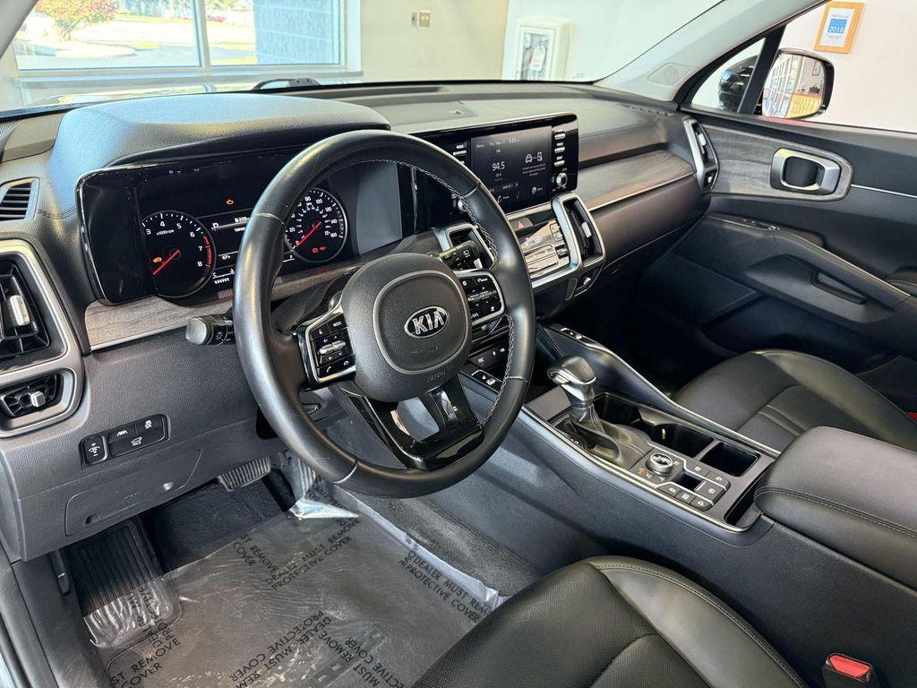 used 2021 Kia Sorento car, priced at $28,391