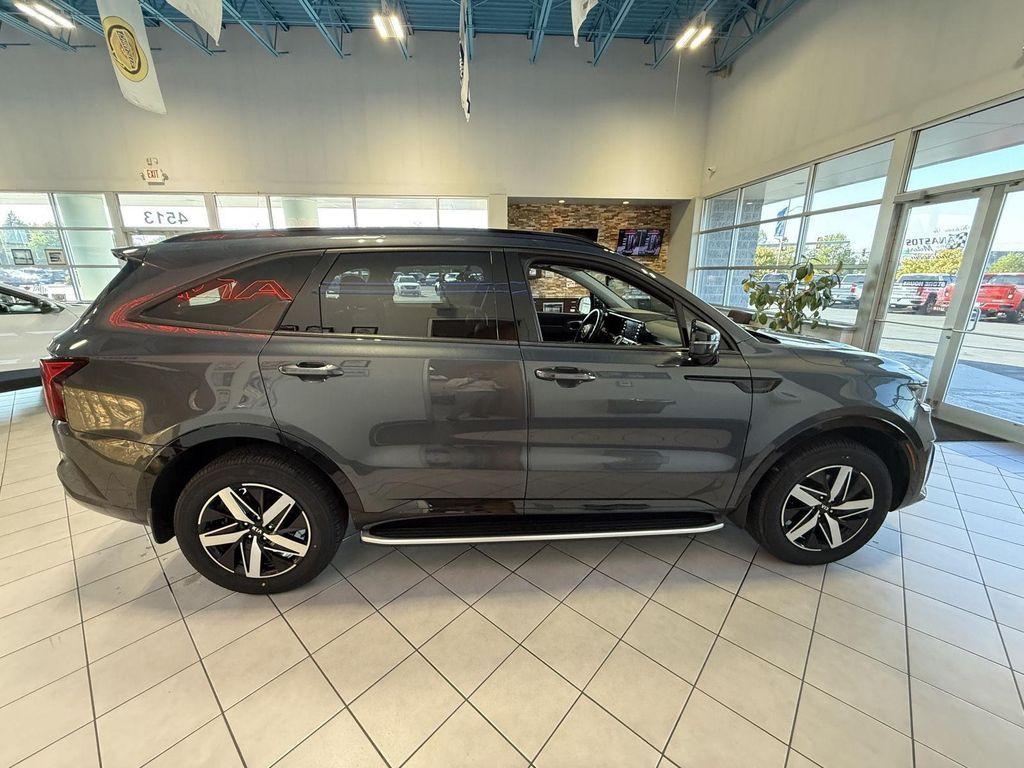 used 2021 Kia Sorento car, priced at $28,391