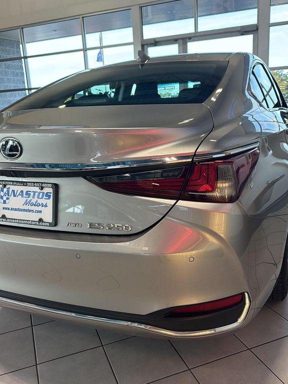 used 2021 Lexus ES 250 car, priced at $31,191