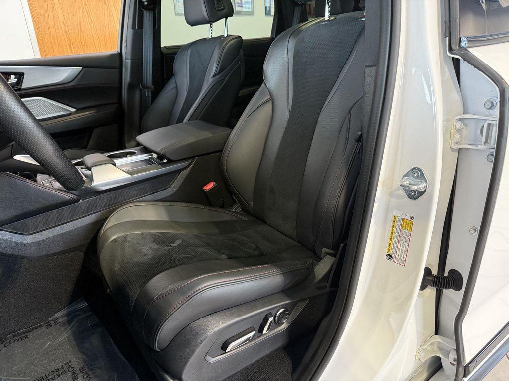 used 2023 Acura MDX car, priced at $39,391