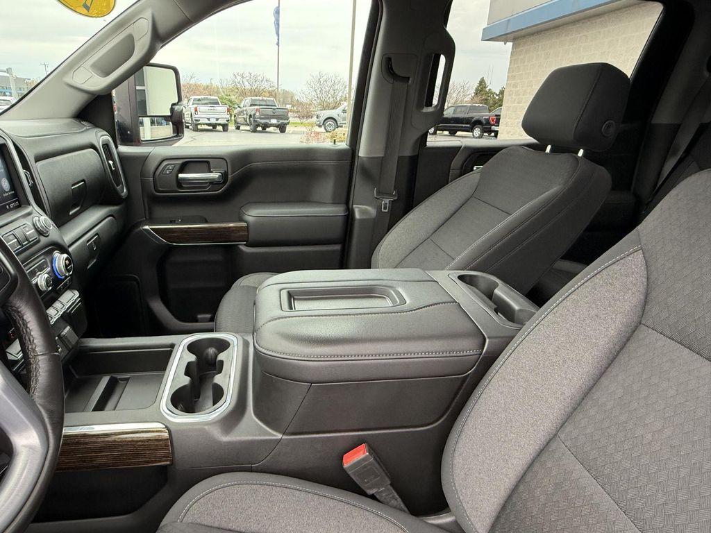used 2021 GMC Sierra 1500 car, priced at $39,391