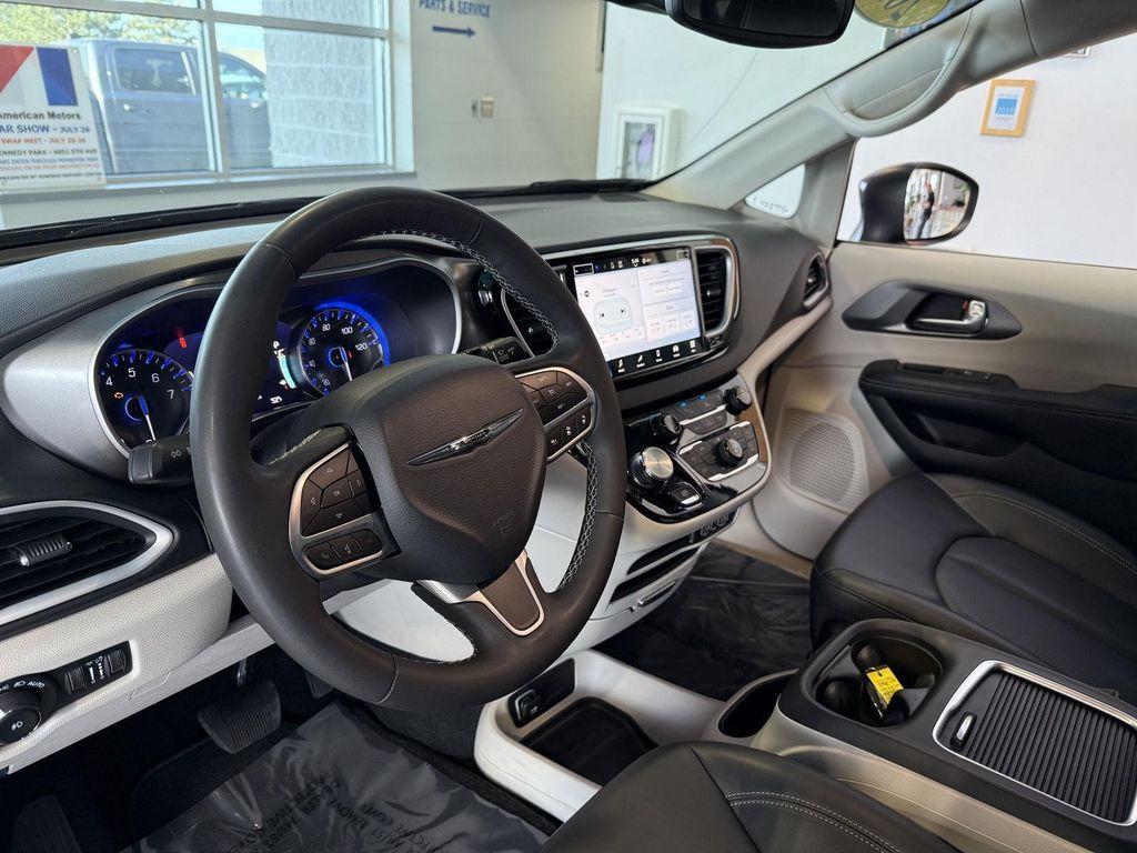 used 2023 Chrysler Pacifica car, priced at $24,891