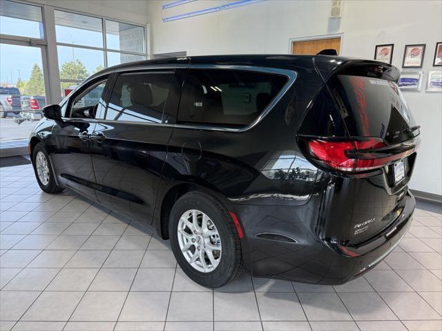 used 2023 Chrysler Pacifica car, priced at $24,991