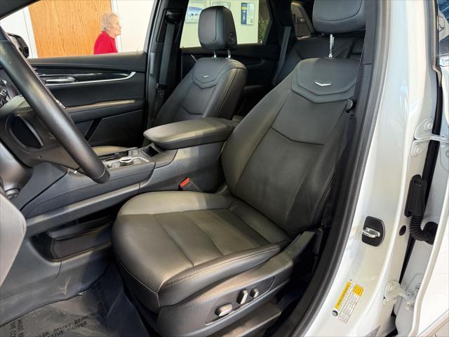 used 2021 Cadillac XT5 car, priced at $27,391