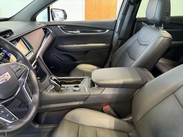 used 2021 Cadillac XT5 car, priced at $27,391