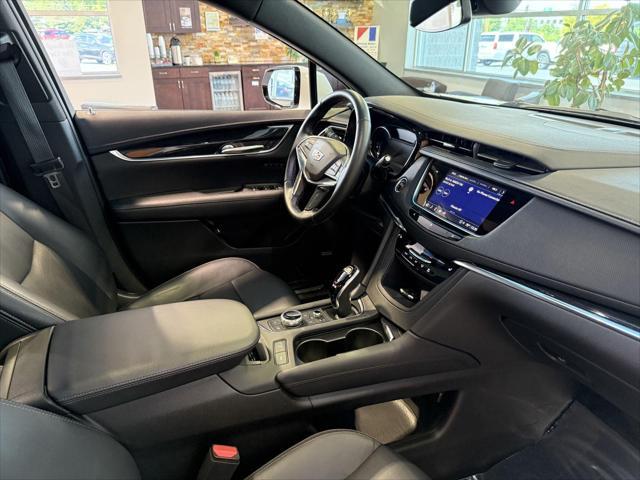 used 2021 Cadillac XT5 car, priced at $27,391