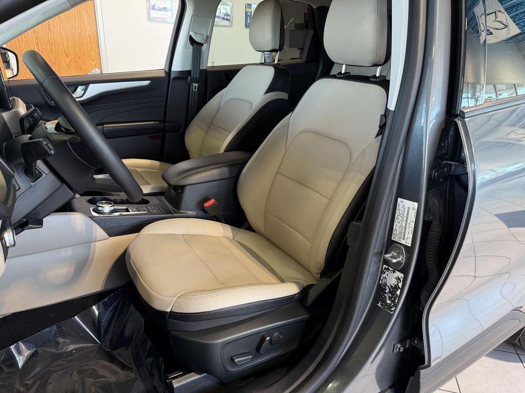 used 2022 Ford Escape car, priced at $23,661