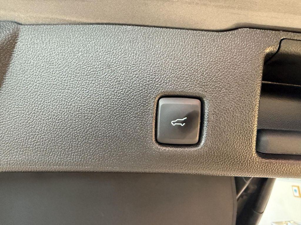 used 2022 Ford Escape car, priced at $23,661
