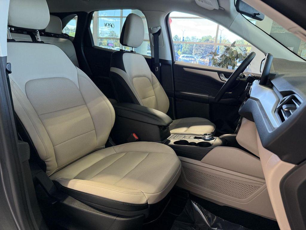 used 2022 Ford Escape car, priced at $23,661