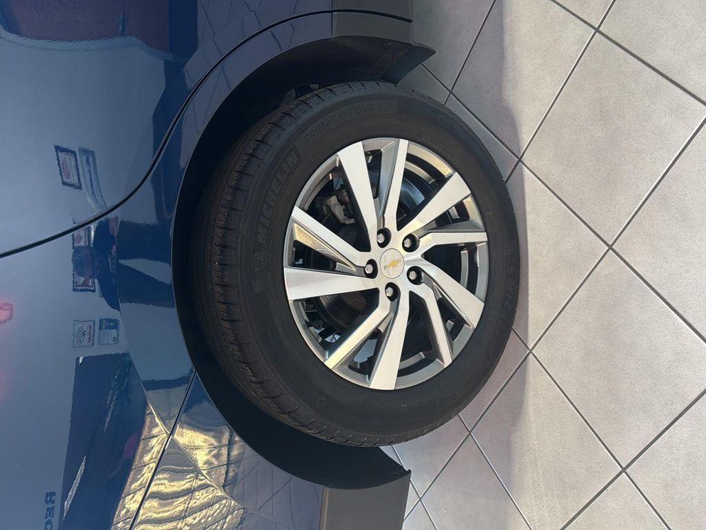 used 2022 Chevrolet Equinox car, priced at $23,391