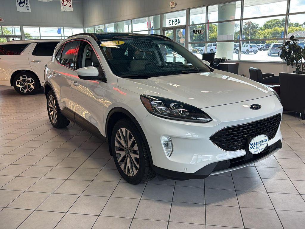 used 2021 Ford Escape car, priced at $25,391