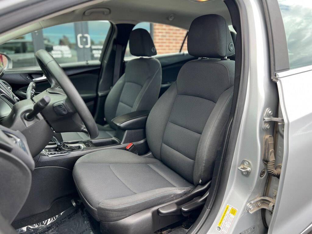 used 2016 Chevrolet Cruze car, priced at $7,995