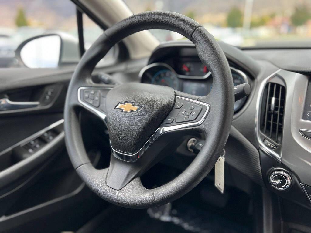 used 2016 Chevrolet Cruze car, priced at $7,995