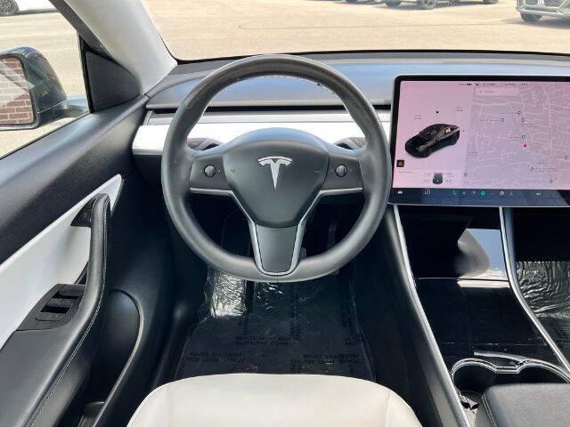 used 2020 Tesla Model Y car