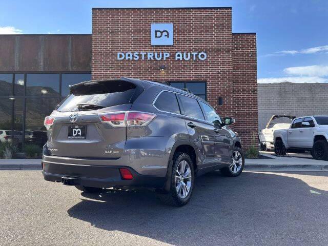 used 2015 Toyota Highlander car, priced at $15,995
