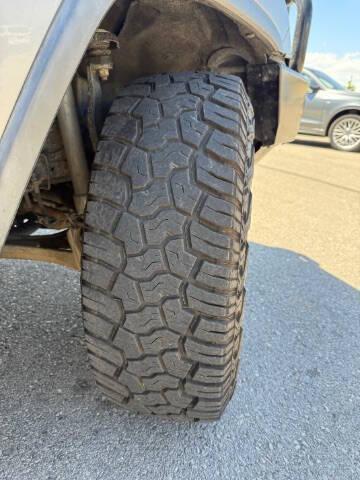 used 2015 Jeep Grand Cherokee car, priced at $11,995