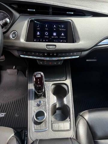 used 2023 Cadillac XT4 car, priced at $31,995