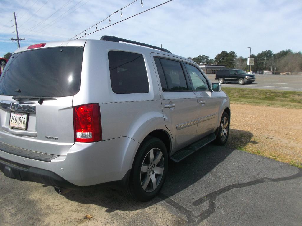 used 2013 Honda Pilot car, priced at $6,500
