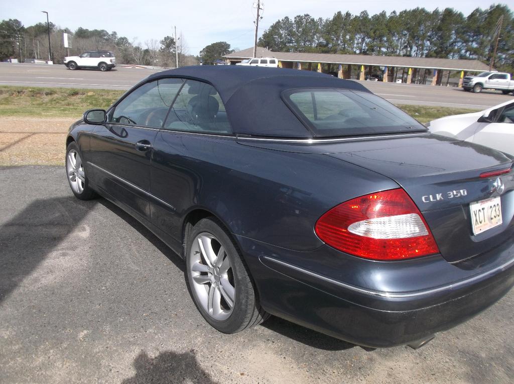 used 2007 Mercedes-Benz CLK-Class car, priced at $8,250