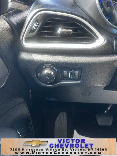 new 2025 Chrysler Pacifica car