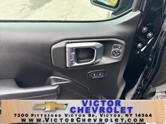 used 2022 Jeep Wrangler Unlimited car, priced at $31,990