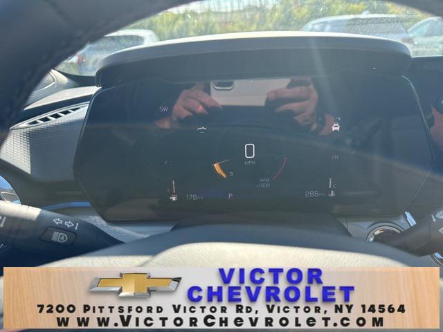 new 2025 Chevrolet Trax car, priced at $25,725