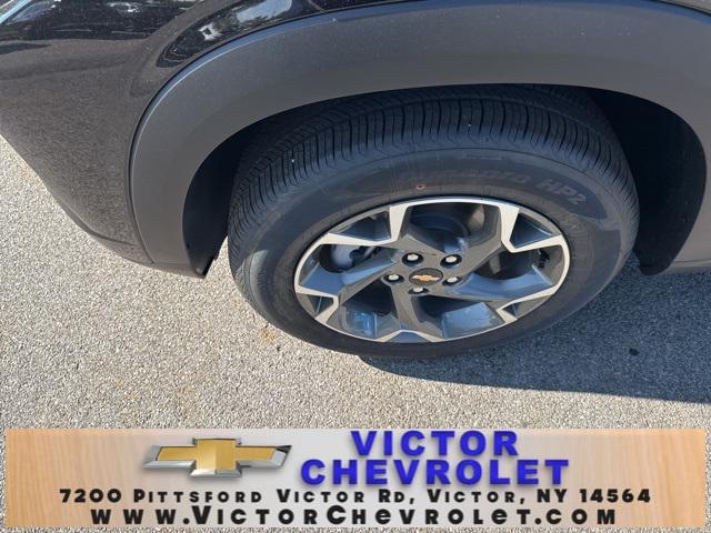 new 2025 Chevrolet Trax car, priced at $25,725