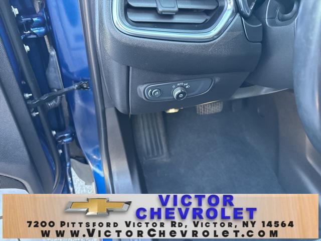 used 2022 Chevrolet Equinox car, priced at $21,490