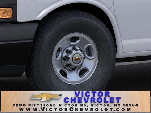 new 2025 Chevrolet Express 2500 car