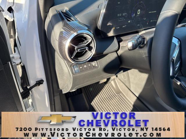 new 2026 Chevrolet Equinox car, priced at $32,320