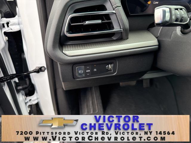 new 2025 Chevrolet Traverse car, priced at $42,195