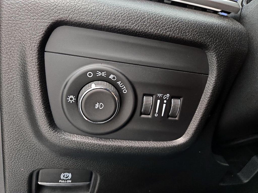 used 2021 Jeep Grand Cherokee L car, priced at $33,998