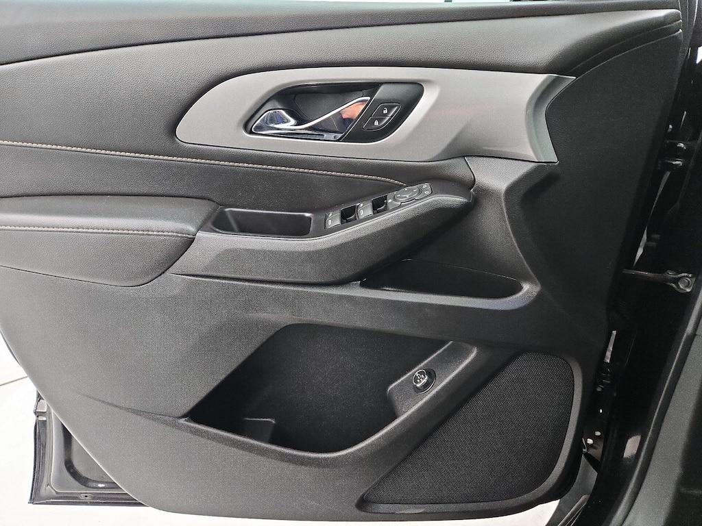 used 2020 Chevrolet Traverse car, priced at $23,998