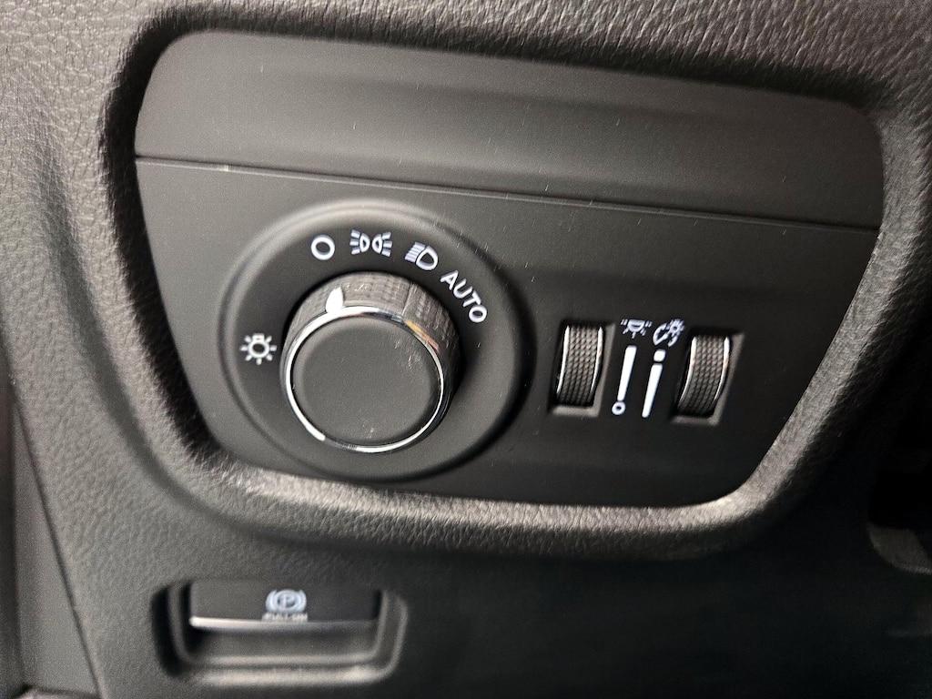 used 2023 Jeep Grand Cherokee car, priced at $30,998