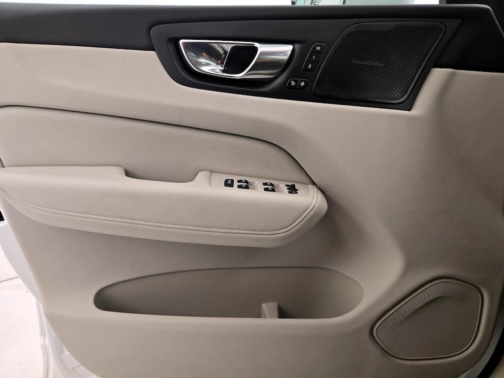 used 2022 Volvo XC60 Recharge Plug-In Hybrid car, priced at $42,998