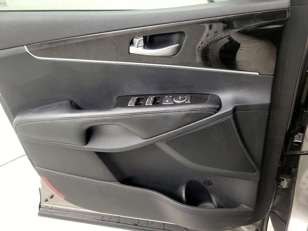 used 2016 Kia Sorento car, priced at $16,998