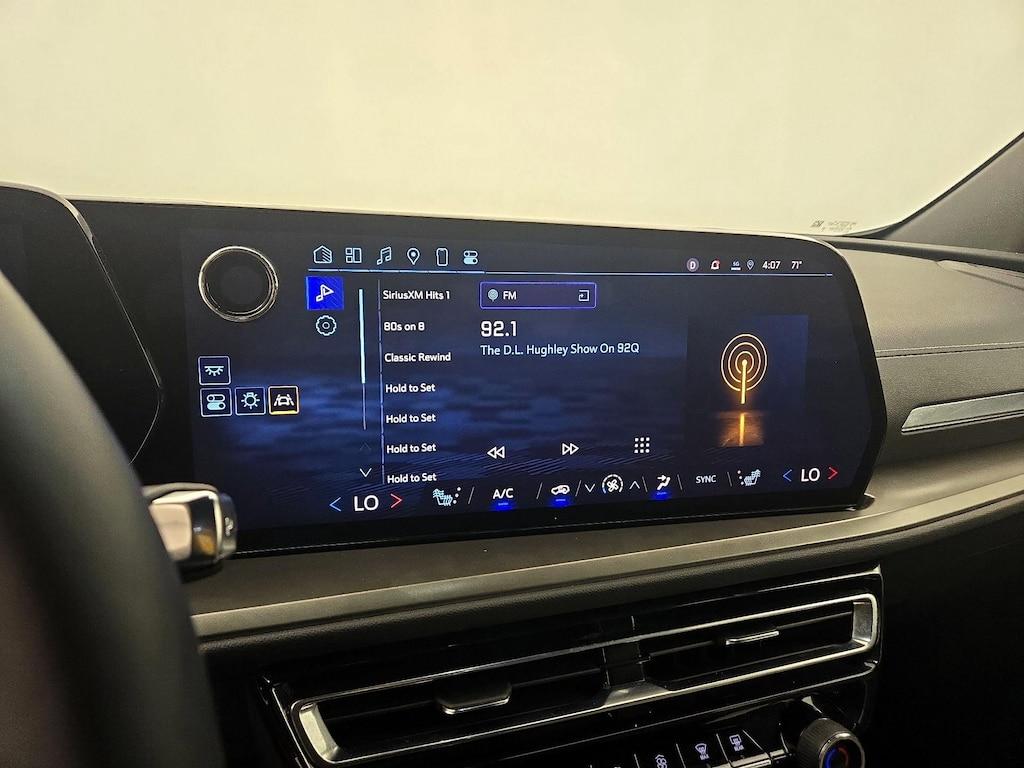 used 2025 Chevrolet Traverse car, priced at $38,998